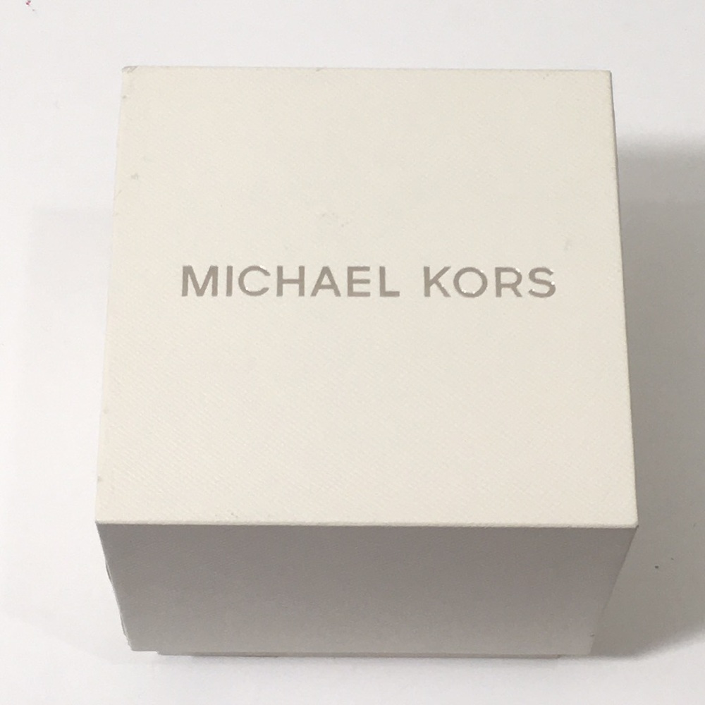 SOLD! Mchael Kors Gold Tone Crystal Watch NWT - Picture 8 of 8
